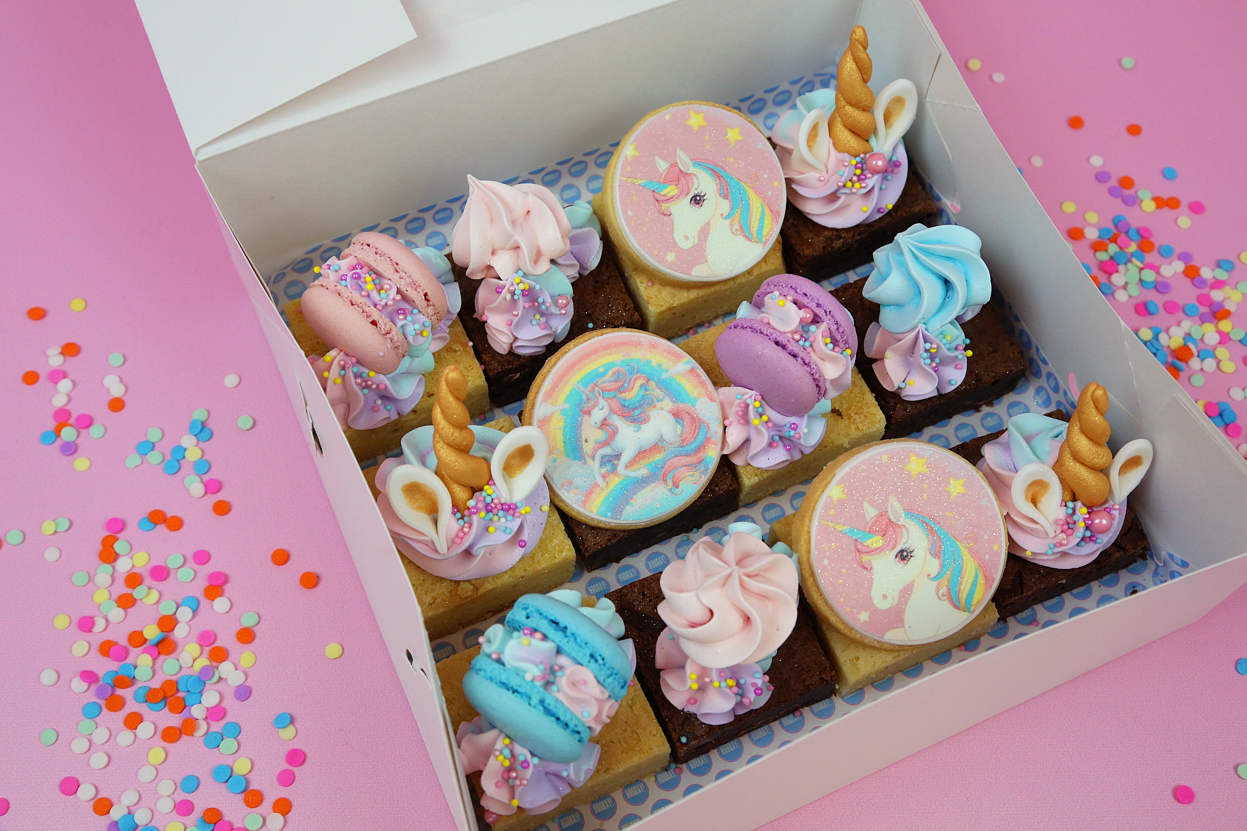 Unicorn Brownies // 6 or 12