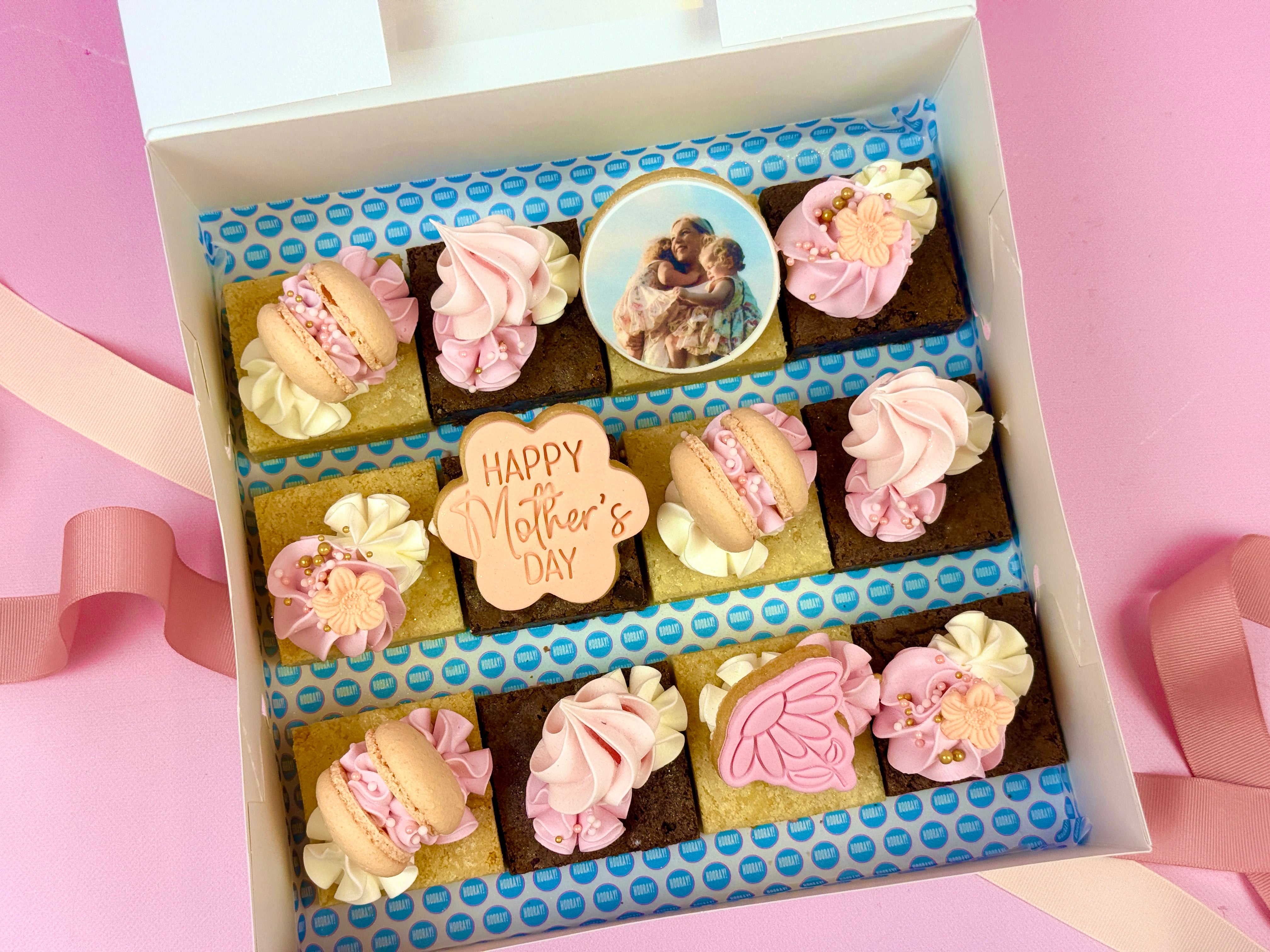 Mother's Day  // With 1 x CUSTOM IMAGE // 12 Pack Brownies