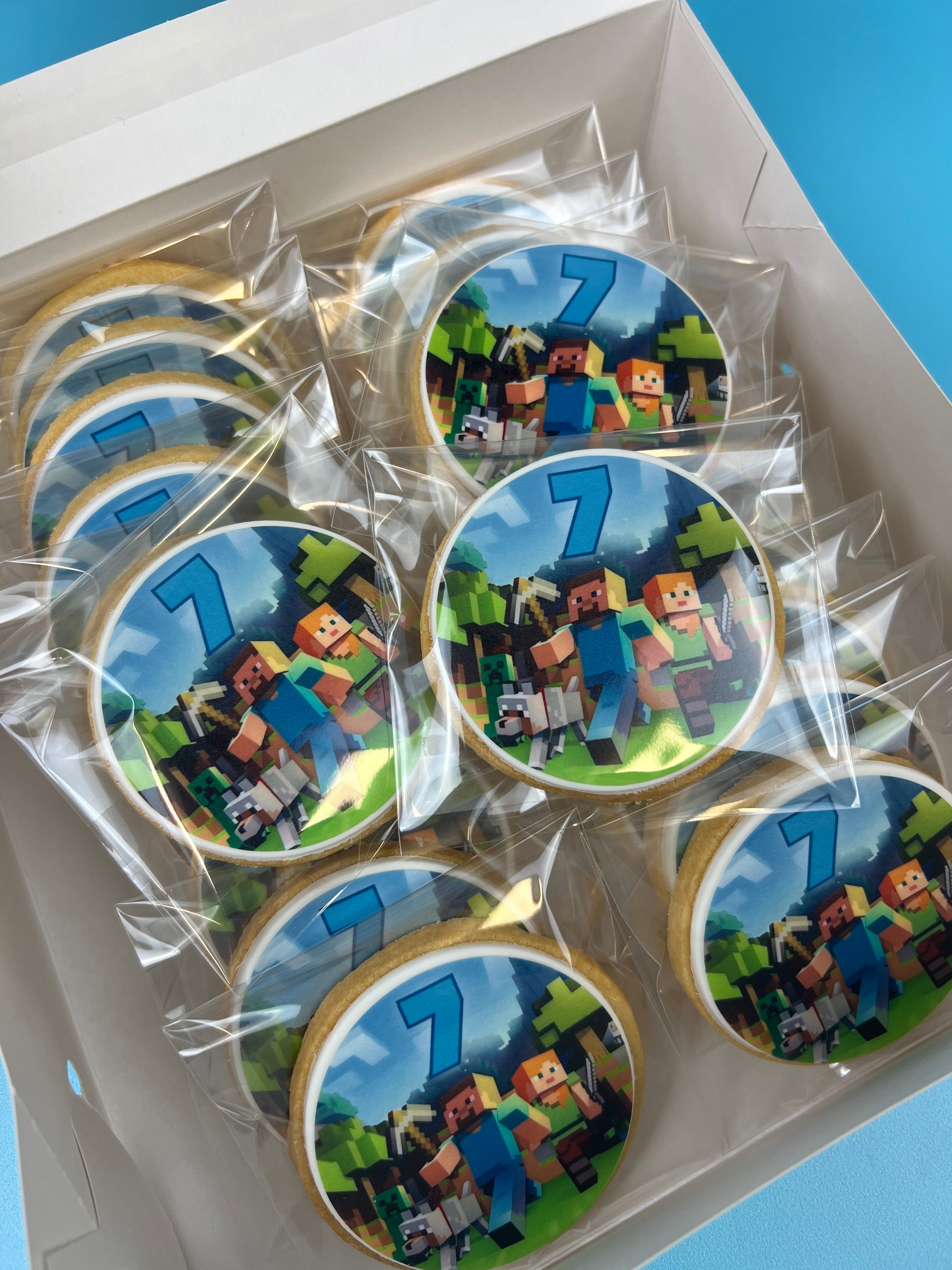 Round Image Cookies // Upload your own custom images