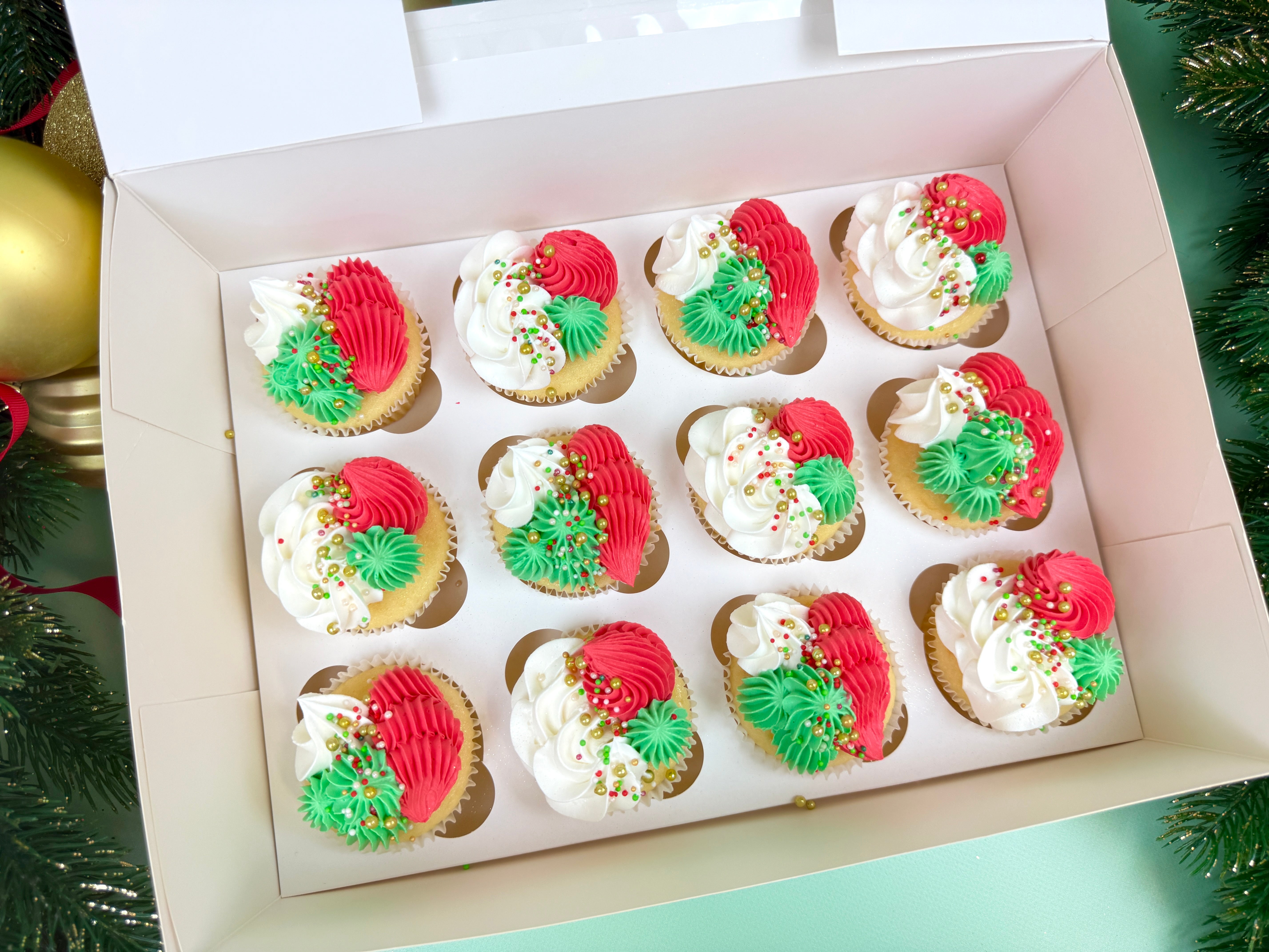 Christmas Cupcakes // Choose your size