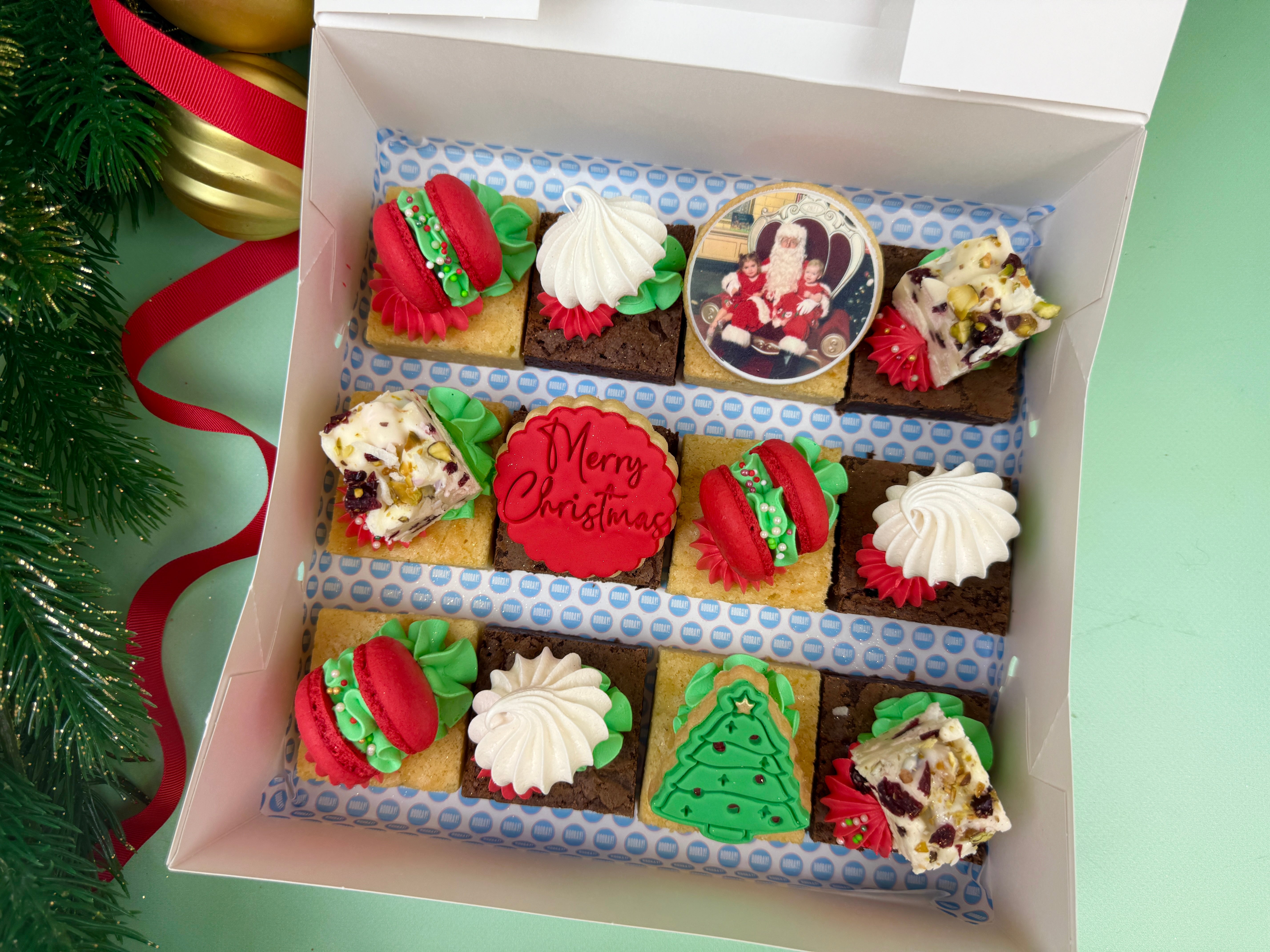 Christmas // 12 Brownies with 1 x custom image