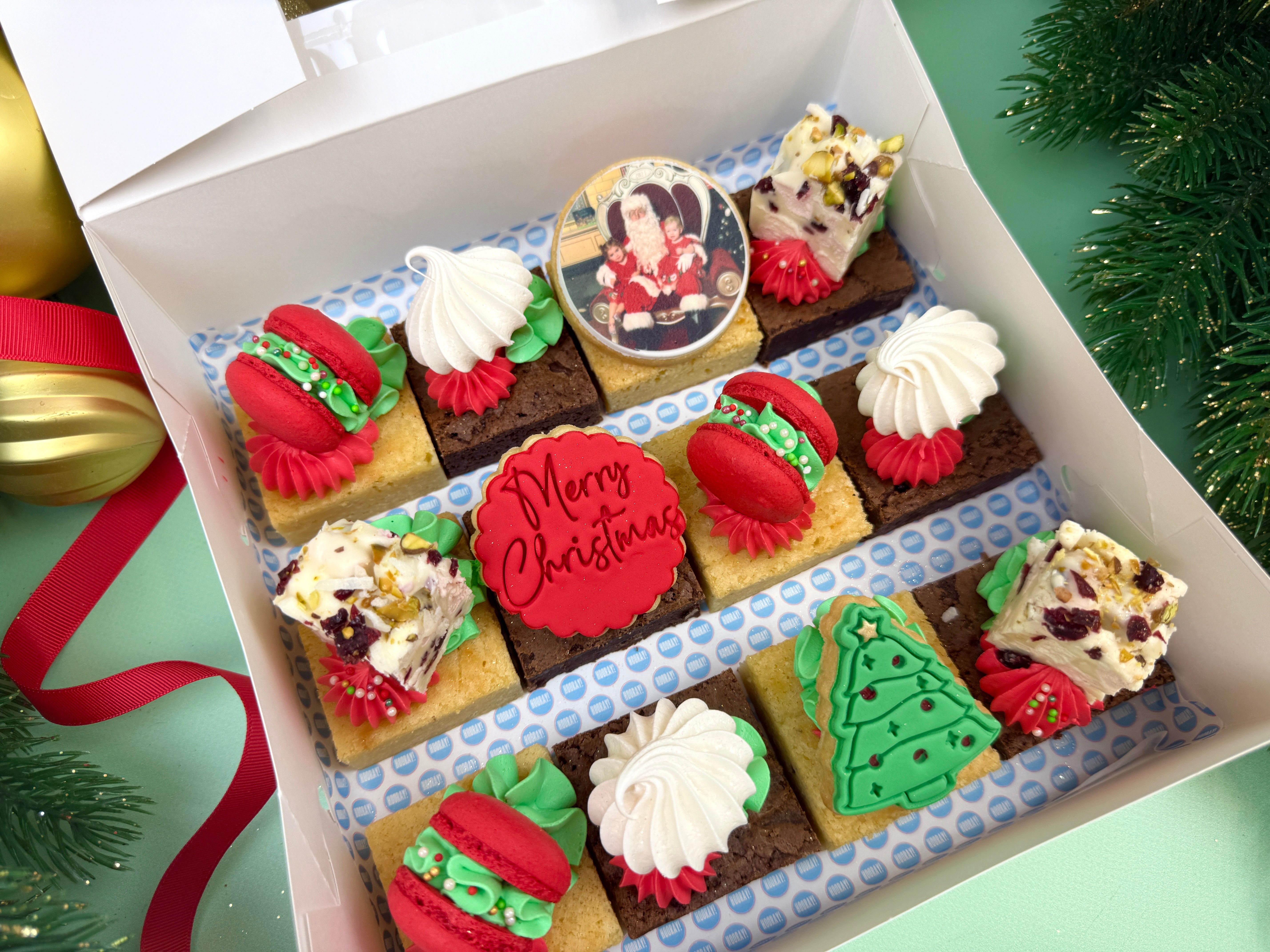 Christmas // 12 Brownies with 1 x custom image