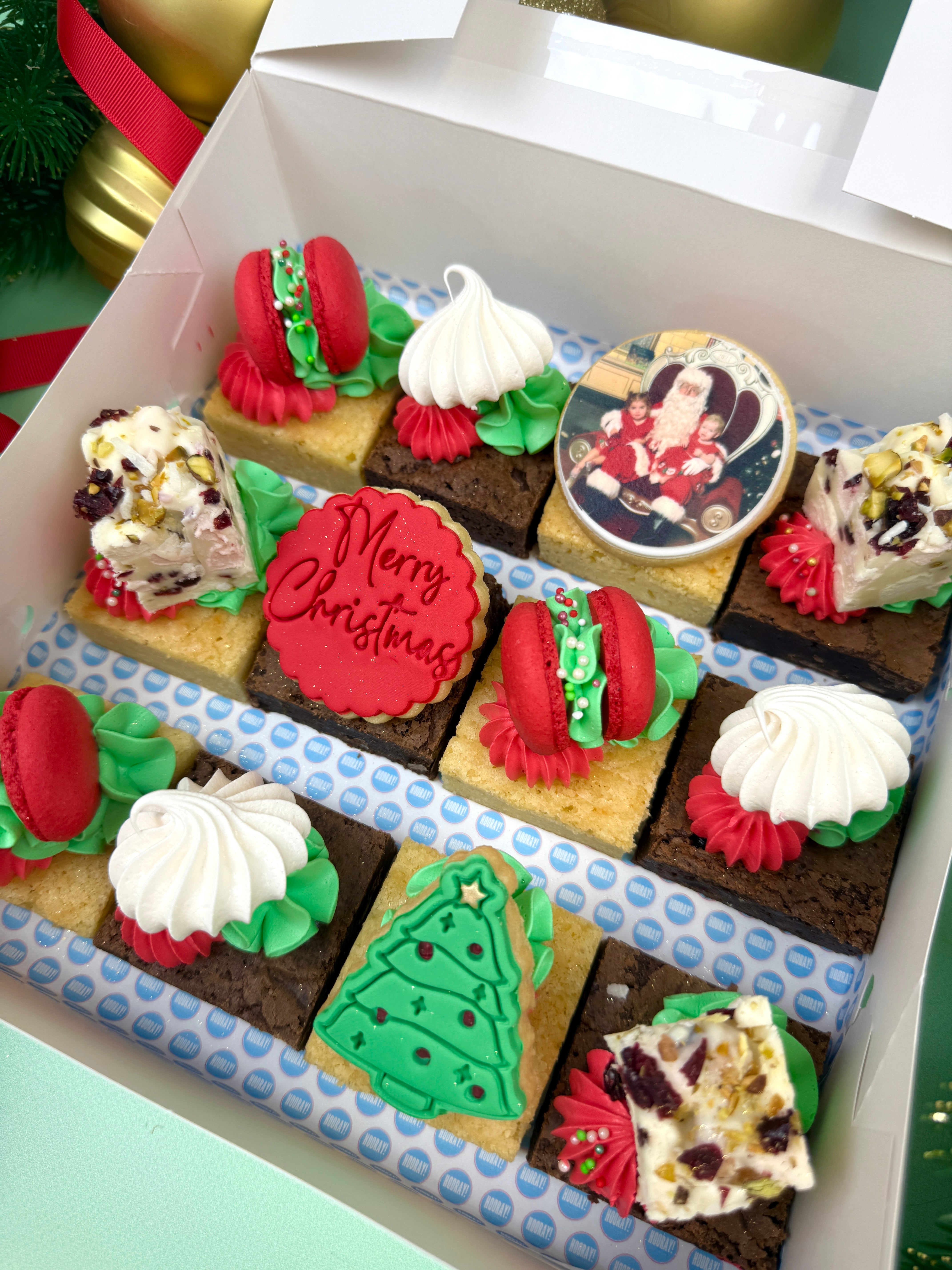 Christmas // 12 Brownies with 1 x custom image